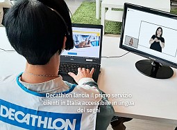 Decathlon lancia il primo servizio clienti in Italia accessibile in lingua dei segni